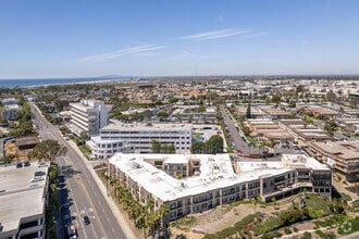 361 Hospital Rd, Newport Beach, CA - Vue aérienne vue de carte - Image1
