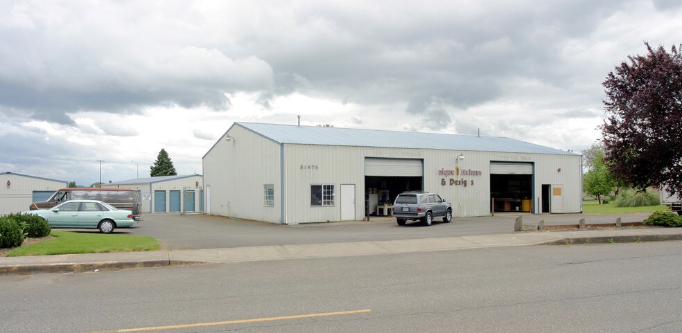 51686 SW Old Portland Rd, Scappoose, OR à louer - Photo de l’immeuble – Image 2 sur 3