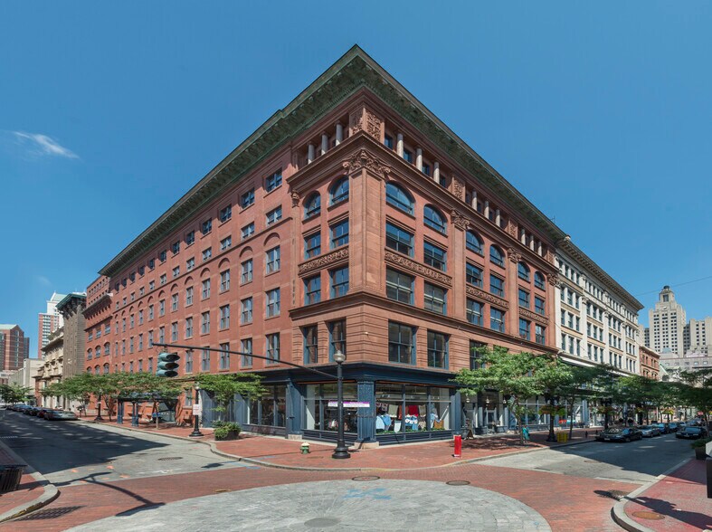 63 Eddy St, Providence, RI à louer - Photo principale – Image 1 sur 1