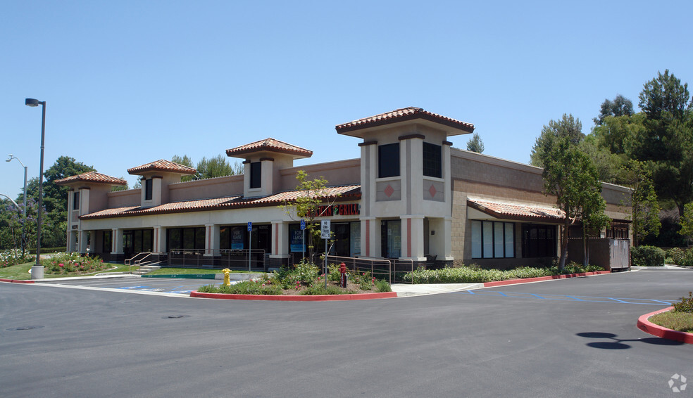 14230-14270 Chino Hills Pky, Chino Hills, CA à louer - Photo de l’immeuble – Image 3 sur 3