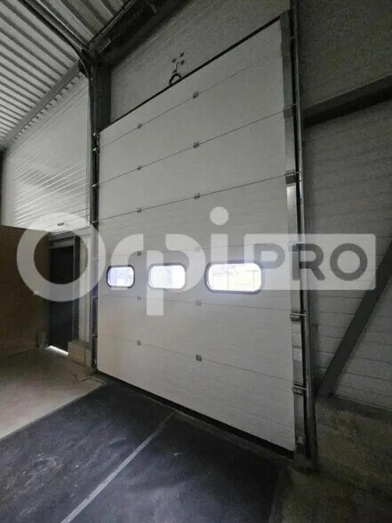 Local commercial dans Cormontreuil à louer - Photo de l’immeuble – Image 3 sur 4