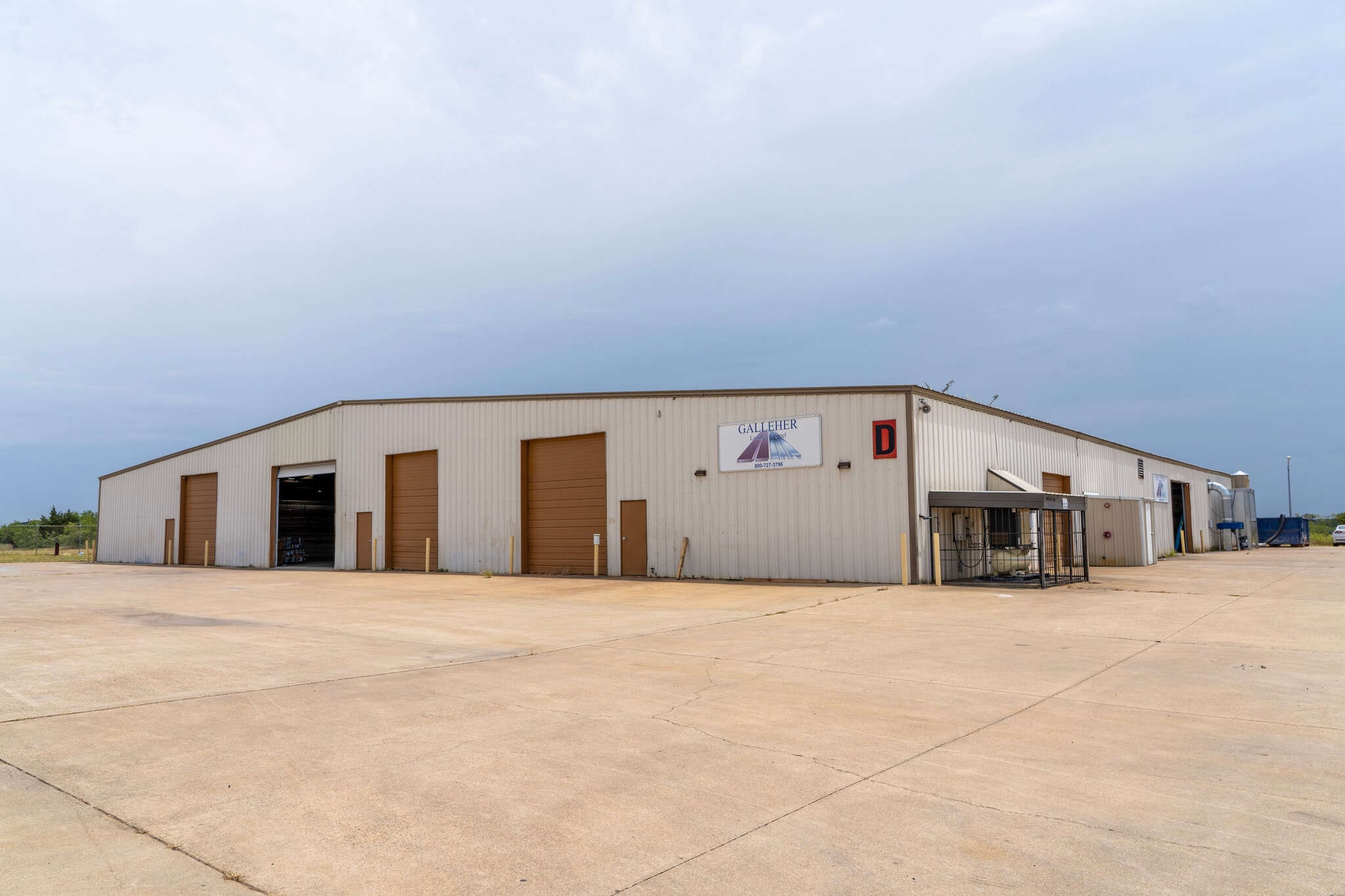 225 Metro Dr, Terrell, TX à louer Photo de l’immeuble– Image 1 sur 5