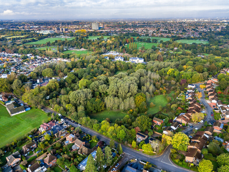 1 Grafton Rd, Worcester Park à vendre - Photo principale – Image 1 sur 6