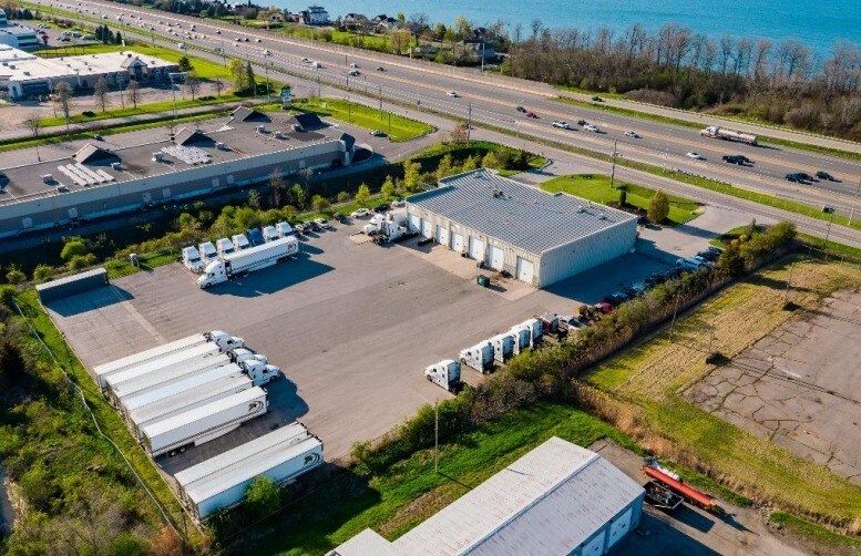 1180 S Service Rd, Hamilton, ON à vendre - Photo de l’immeuble – Image 3 sur 11