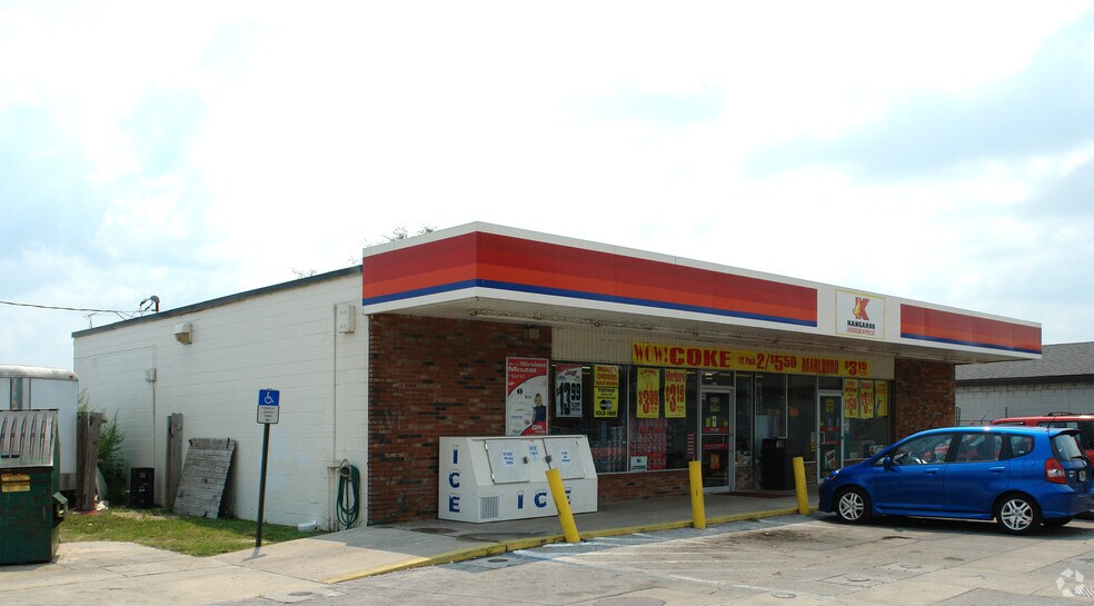Circle K Surplus - For Sale portefeuille de 7 biens à vendre sur LoopNet.fr - Photo principale – Image 2 sur 7