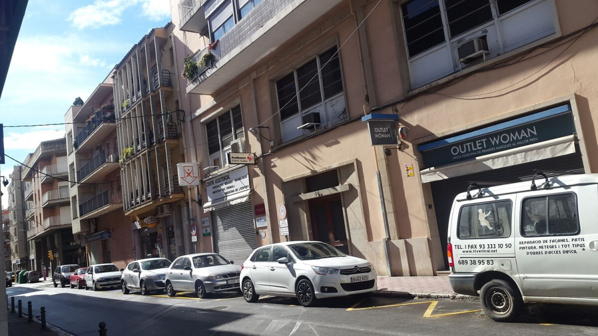 Immeuble residentiel dans Figueres, Barcelona à vendre Photo de l’immeuble– Image 1 sur 2