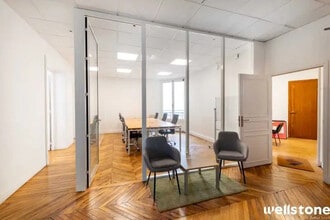 15 Rue Du Louvre, Paris à louer Photo intérieure– Image 2 sur 8