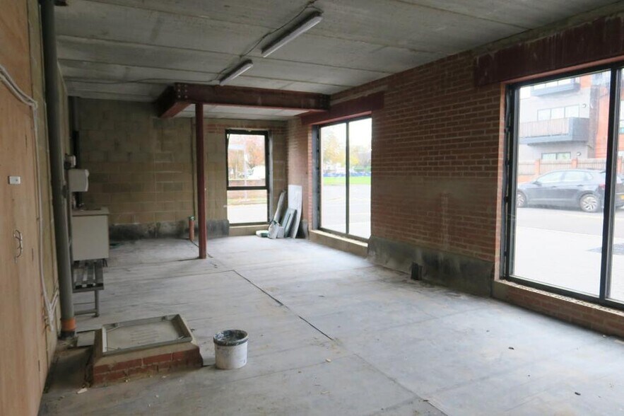 40 Station Approach, Ruislip à vendre - Photo de l’immeuble – Image 2 sur 5