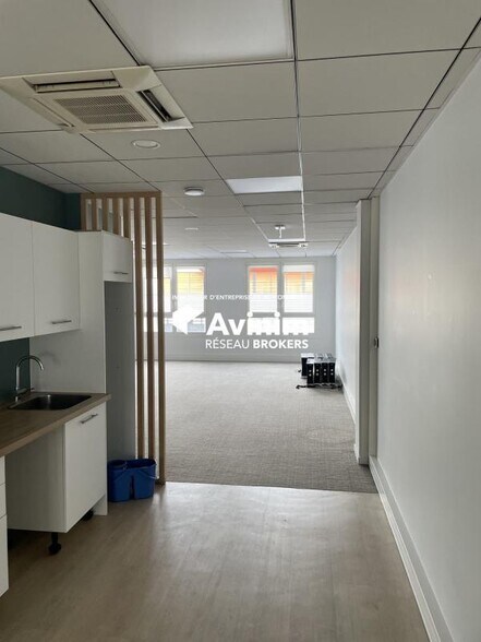 Bureau dans Arcueil à louer - Photo intérieure – Image 3 sur 15