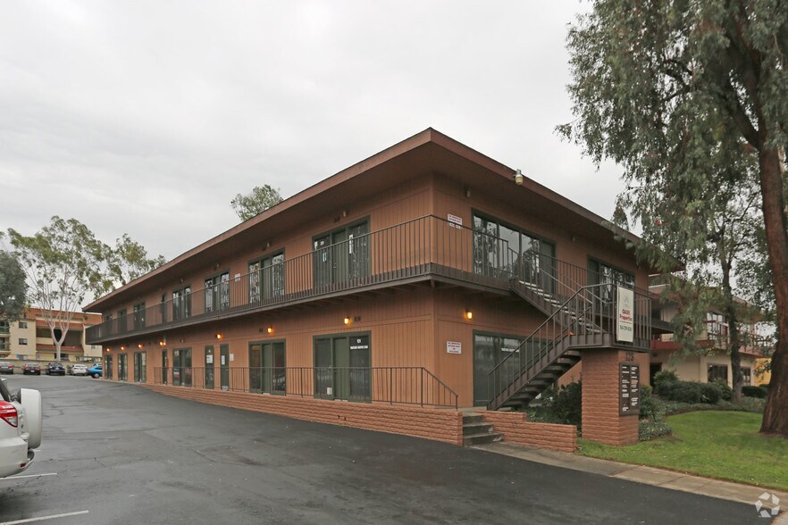 125 W Mission Ave, Escondido, CA à louer - Photo principale – Image 1 sur 9
