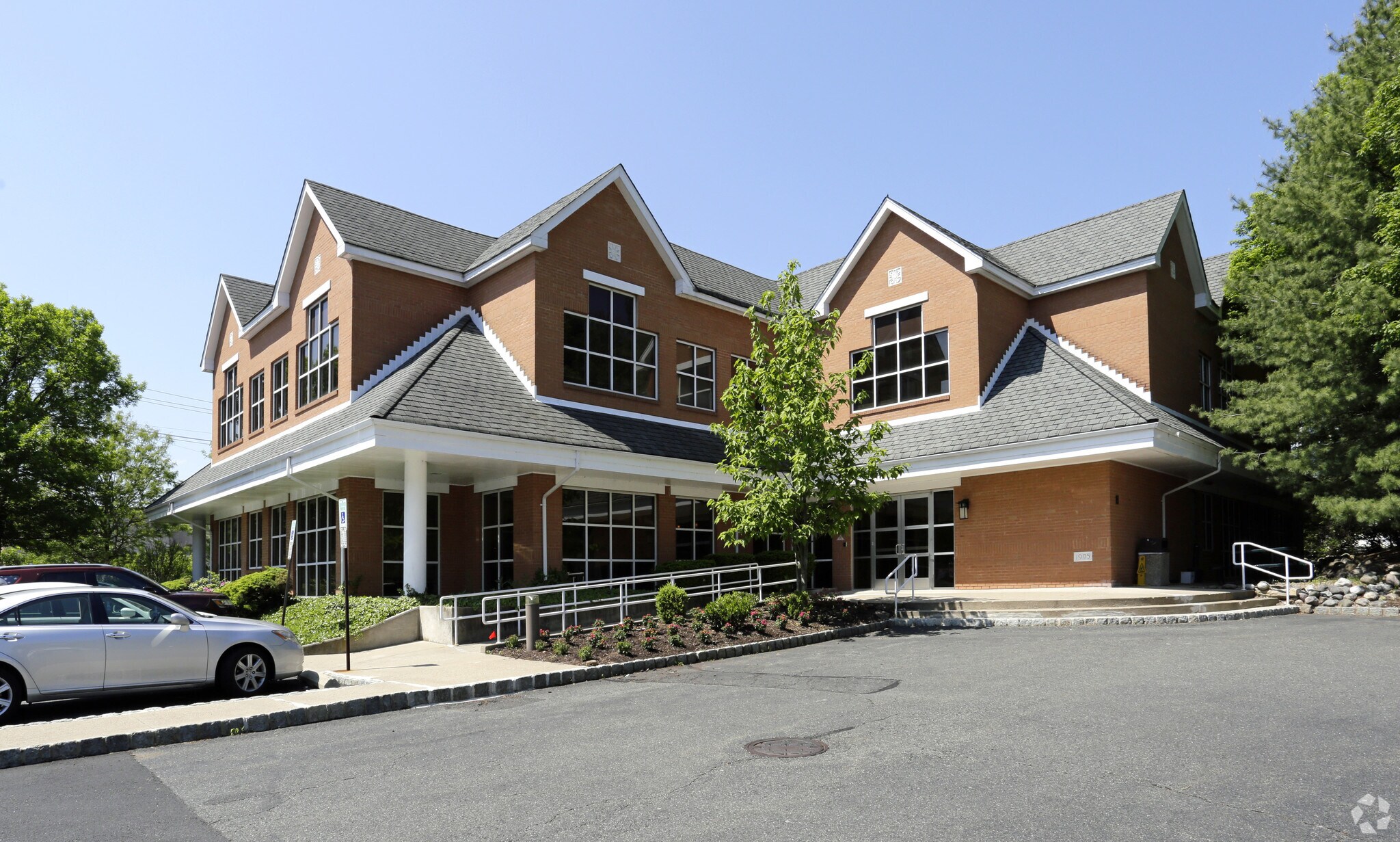 40 Main St, Chatham, NJ à louer Photo principale– Image 1 sur 2