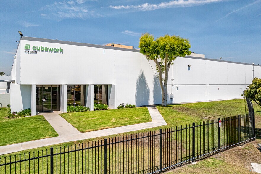 347 S Stimson Ave, City of Industry, CA à louer - Photo de l’immeuble – Image 1 sur 24