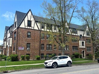 Plus de détails pour 408 Lincoln Pky, Buffalo, NY - Logement à vendre