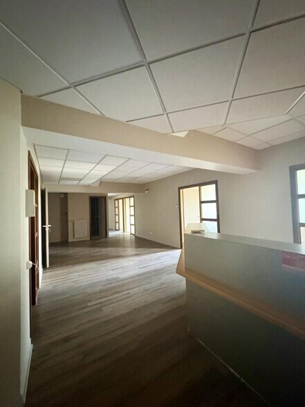 Bureaux/Médical dans Saint Julien Les Metz à louer - Photo intérieure – Image 2 sur 9