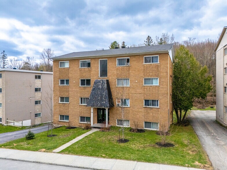 195 Rue Wilson, Sherbrooke, QC à vendre - Photo de l’immeuble – Image 2 sur 13