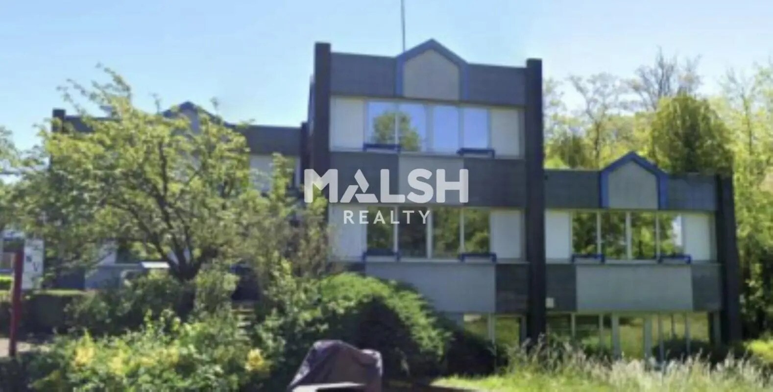 Bureau dans Lissieu à vendre Photo de l’immeuble– Image 1 sur 11