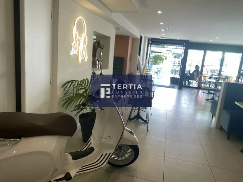 Local commercial dans Montpellier à louer - Photo de l’immeuble – Image 3 sur 6