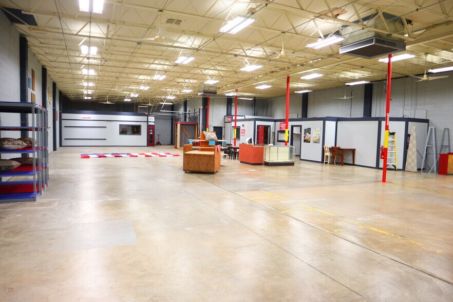 1120 N Mesquite St, San Antonio, TX à louer - Photo intérieure – Image 3 sur 7