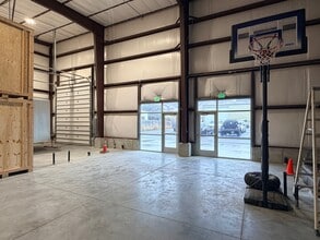 995 S Main St, Smithfield, UT à louer Photo intérieure– Image 2 sur 4