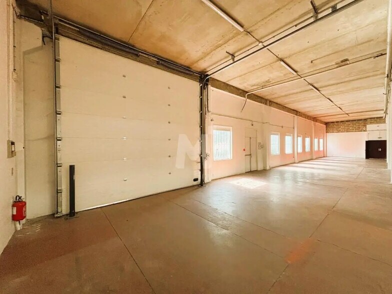 Local d’activités dans Verrières-le-Buisson à louer - Photo intérieure – Image 3 sur 9