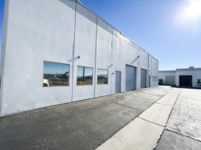 17525 Alder St, Hesperia, CA à louer Photo intérieure– Image 2 sur 4