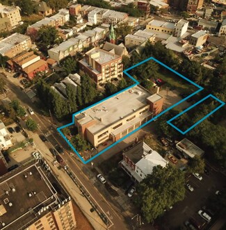 Plus de détails pour 916 27th Ave, Astoria, NY - Terrain à vendre