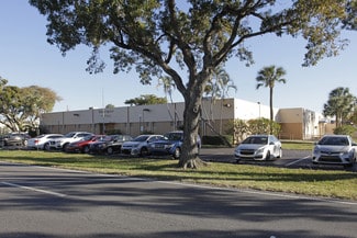Plus de détails pour 2800 Gateway Dr, Pompano Beach, FL - Industriel/Logistique à louer