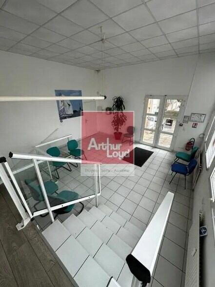 42B Rue De La Paix, Troyes à louer - Photo de l’immeuble – Image 2 sur 6