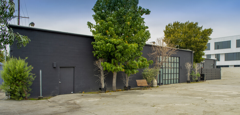 3641-3645 10th Ave, Los Angeles, CA à louer - Photo de l’immeuble – Image 1 sur 25