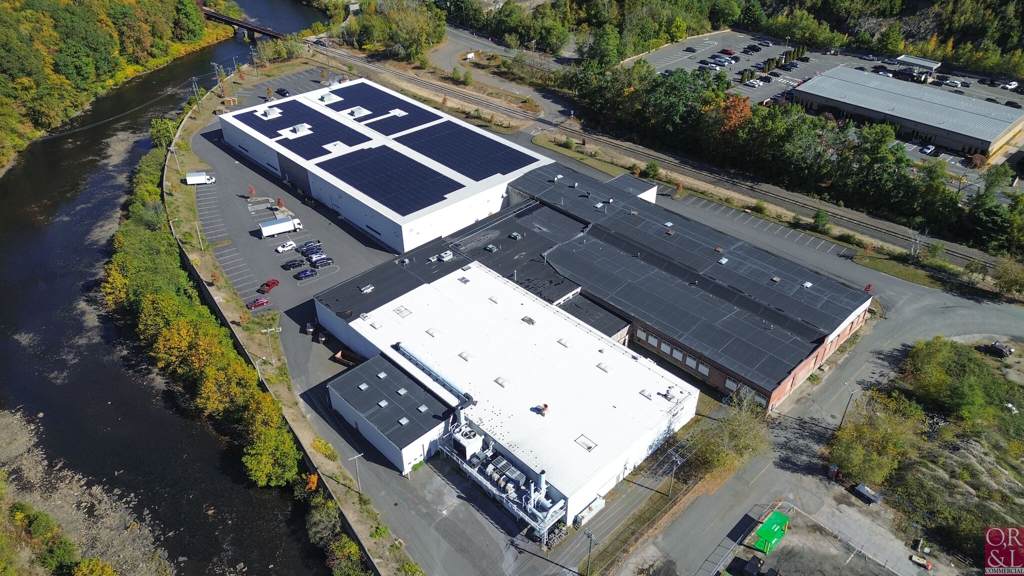 2223 Thomaston Ave, Waterbury, CT à louer Photo intérieure– Image 1 sur 10