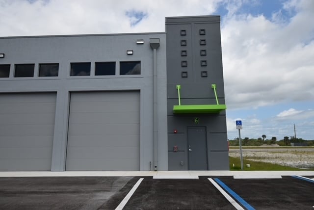 6509 St Lucie Blvd, Fort Pierce, FL à louer Photo de l’immeuble– Image 1 sur 9