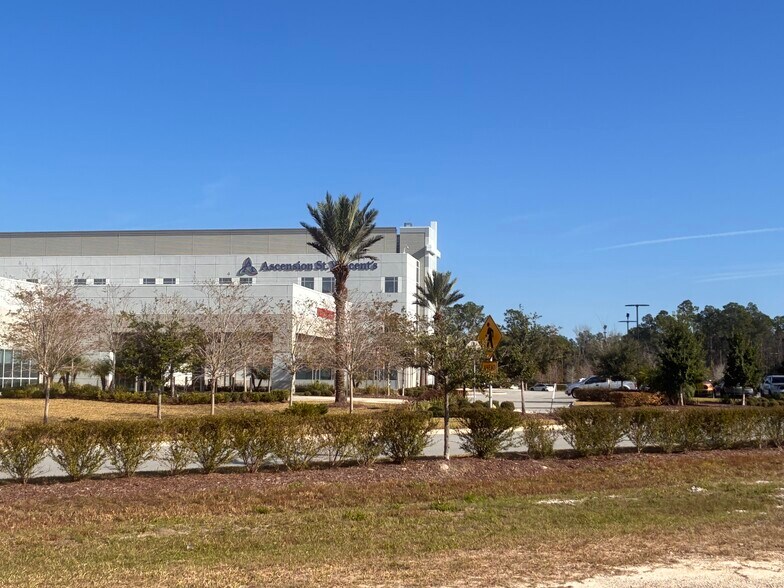105 Jaldev rd, Saint Johns, FL à louer - Photo de l’immeuble – Image 2 sur 8