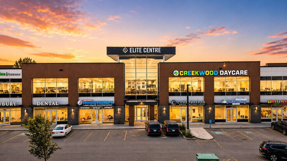 8305 Chappelle Way SW, Edmonton, AB à vendre - Photo de l’immeuble – Image 3 sur 36