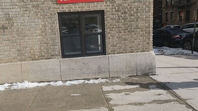 2080-2090 Grand Concourse, Bronx, NY à louer - Vidéo sur l’annonce professionnelle 