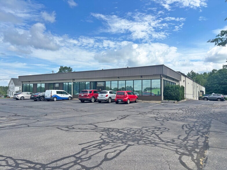 433 Rt-108, Somersworth, NH à louer - Photo principale – Image 1 sur 4