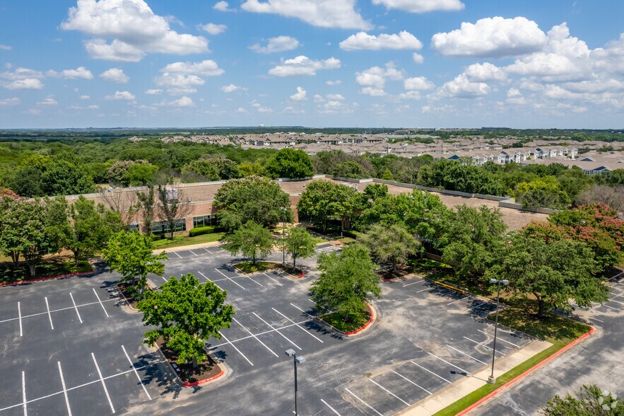 13620 Briarwick Dr, Austin, TX à louer - Aérien – Image 3 sur 5