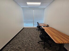 555 Belaire Ave, Chesapeake, VA à louer Autre– Image 2 sur 3