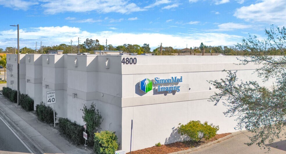 4800 Park Blvd N, Pinellas Park, FL à vendre - Photo de l’immeuble – Image 2 sur 8