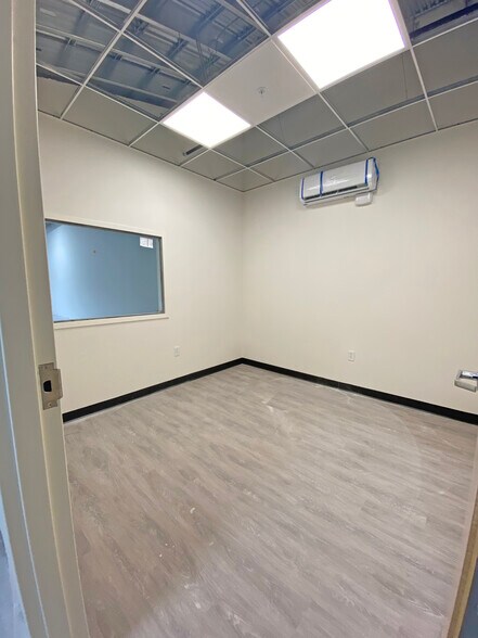 100 Tri City Rd, Somersworth, NH à louer - Photo de l’immeuble – Image 2 sur 5