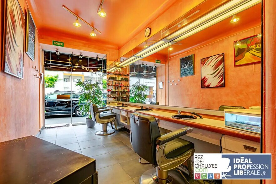 Local commercial dans Paris à vendre - Photo intérieure – Image 2 sur 7