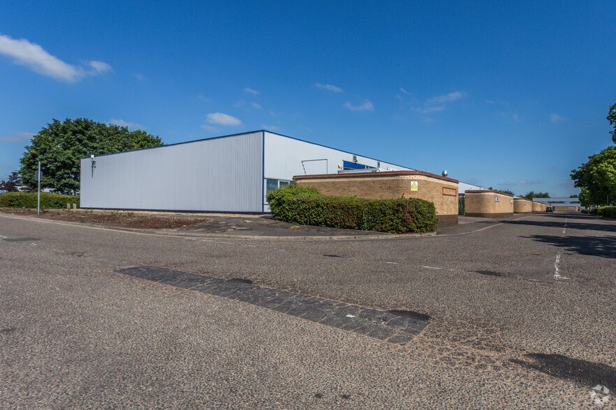 23 Stepledon Rd, Peterborough à louer - Photo de l’immeuble – Image 2 sur 8