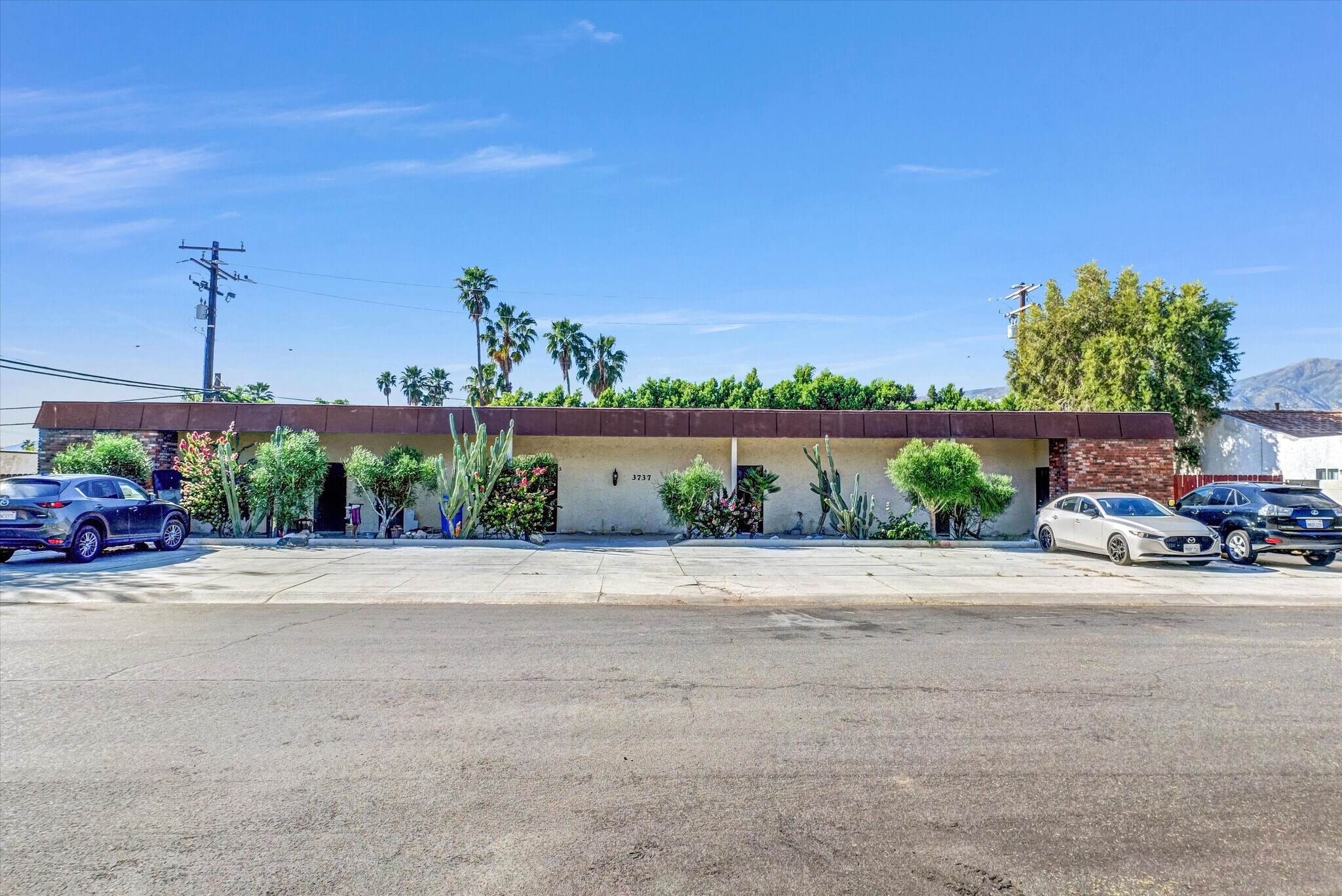 3737 E Calle De Carlos, Palm Springs, CA à vendre Photo principale– Image 1 sur 22