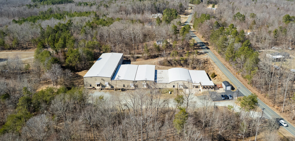 1941 Haw River Hopedale Rd, Burlington, NC à louer - Photo de l’immeuble – Image 1 sur 5