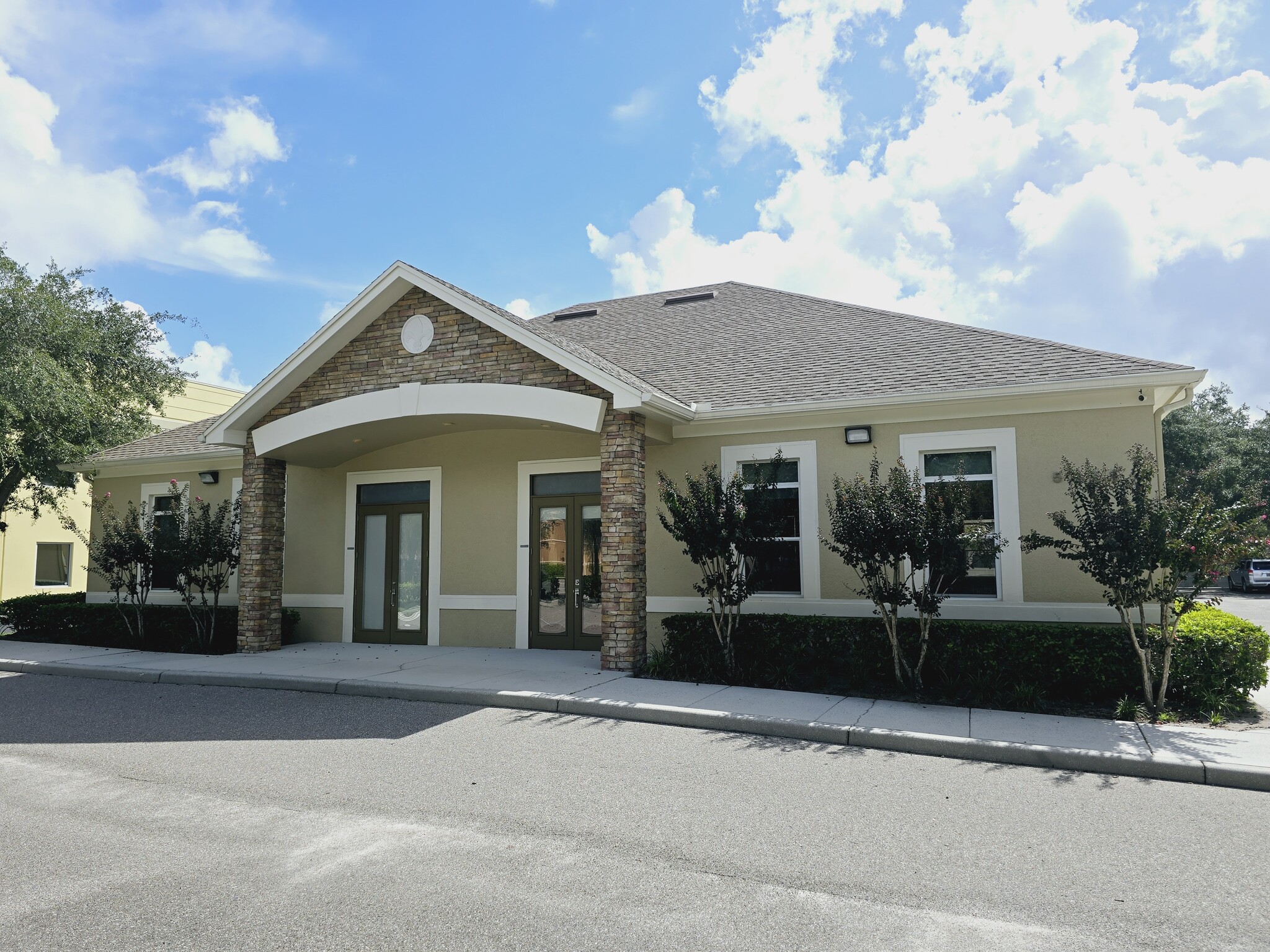 5079 Forsyth Commerce Rd, Orlando, FL à louer Photo de l’immeuble– Image 1 sur 16