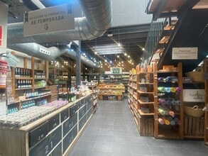 Local commercial dans Barcelone, Barcelona à louer Photo intérieure– Image 2 sur 19