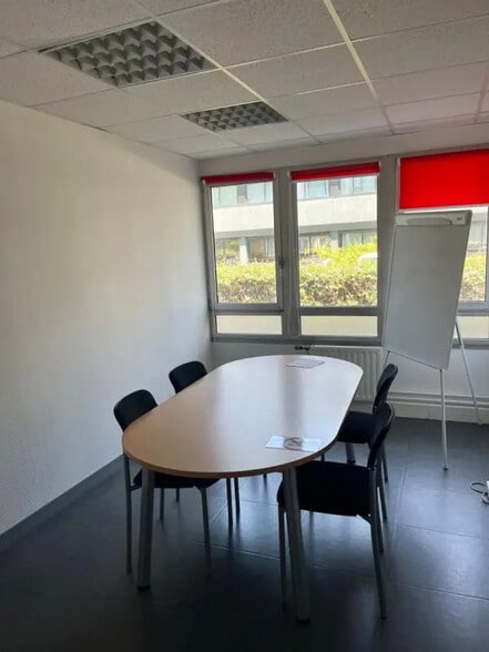 10 Rue Gaëtan Rondeau, Nantes à vendre - Photo de l’immeuble – Image 3 sur 8