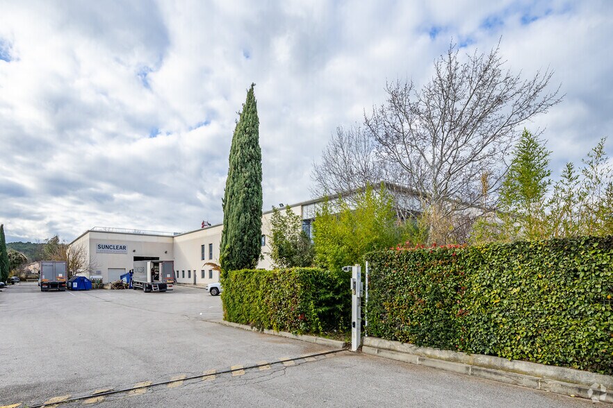 369 Rue Mayor De Montricher, Aix-en-Provence à louer - Photo principale – Image 1 sur 2