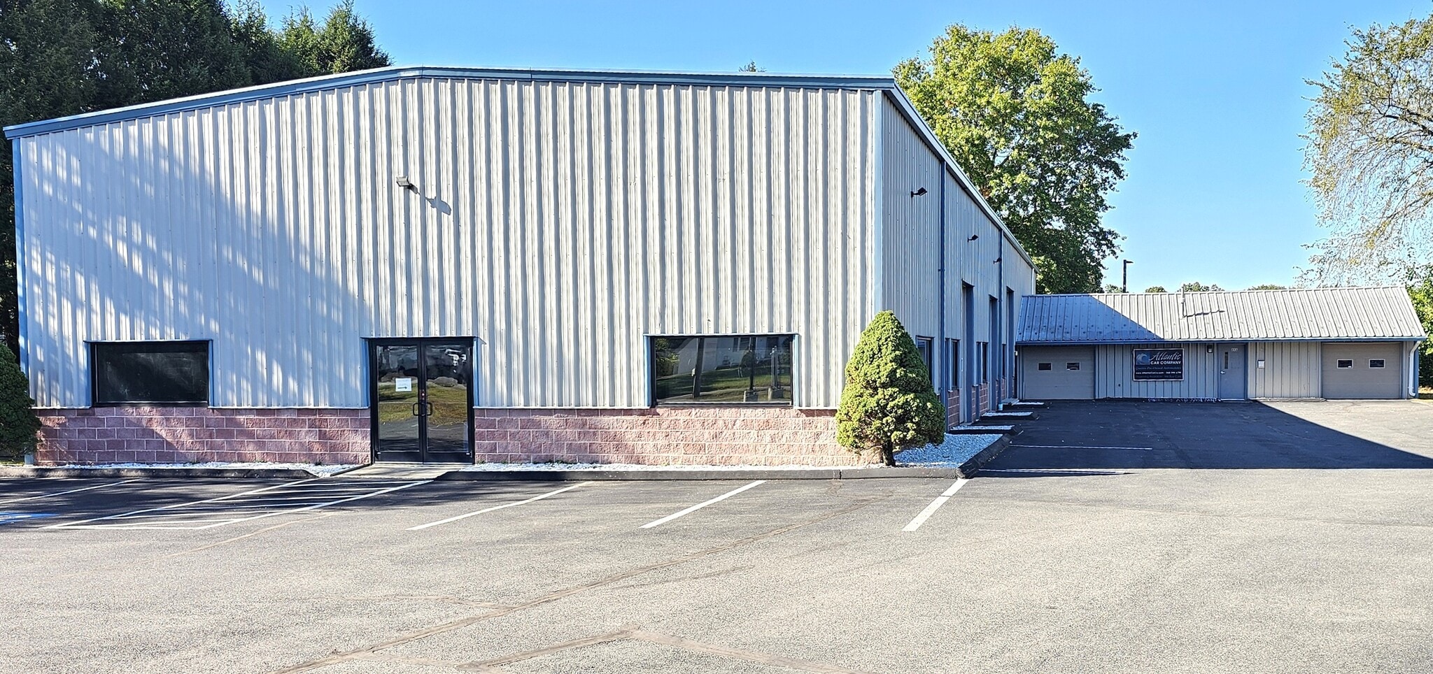 84 S Main St, East Windsor, CT à louer Photo de l’immeuble– Image 1 sur 6