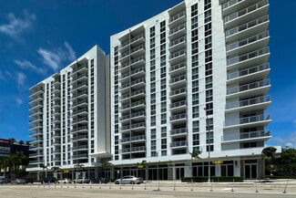Plus de détails pour 2700 SW 27th Ave, Miami, FL - Local commercial à louer