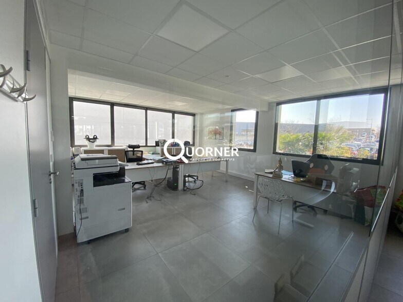 Bureau dans Frejus à louer - Photo intérieure – Image 3 sur 5